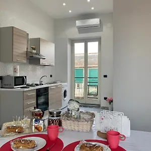 La Casa Di Adele , Neapol Włochy